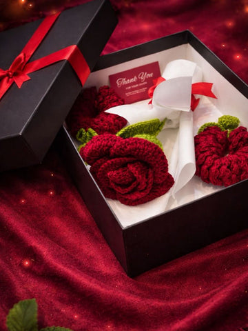 🌹 Premium Handmade Crochet Gift Box – Large Rose & 2 Gajras